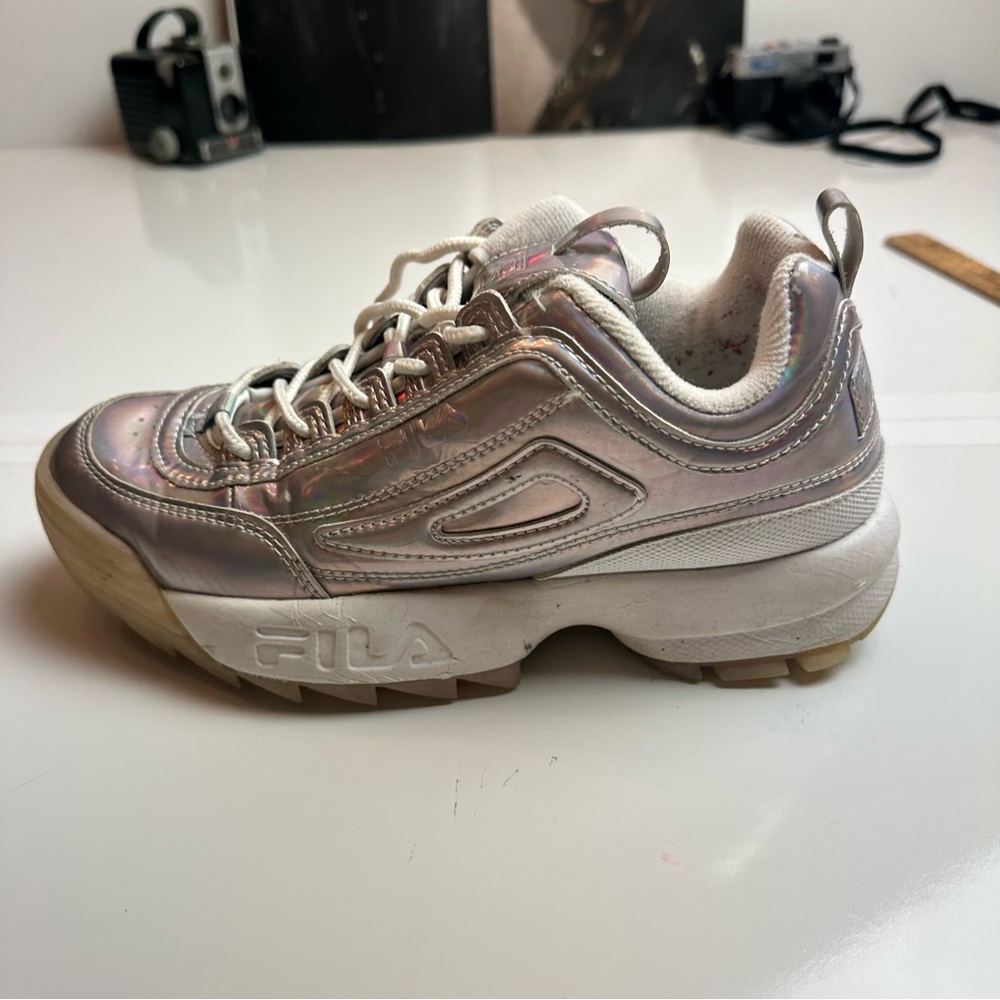 FILA Disruptor II IRI Iridescent Silver Chunky Sneakers Women 7.5 Y2K